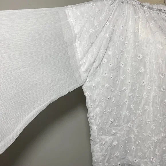 SOLD! CeCe Tie Neck & Cuffs Floral Eyelet Top In Soft Ecru size PL White - Picture 5 of 8